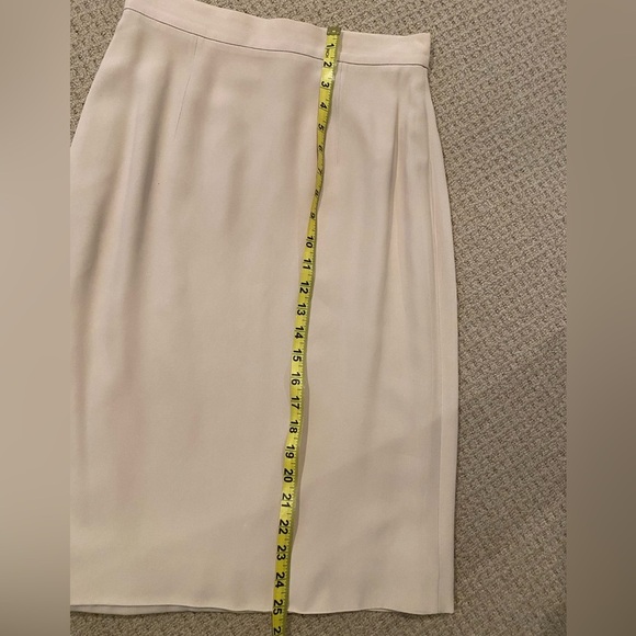Rochas Vintage Pencil Skirt in Cream Size 4 - Picture 5 of 6